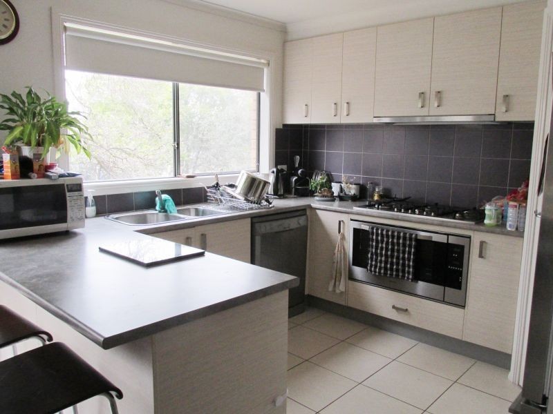 5/27A Lawson Street, Spring Gully VIC 3550