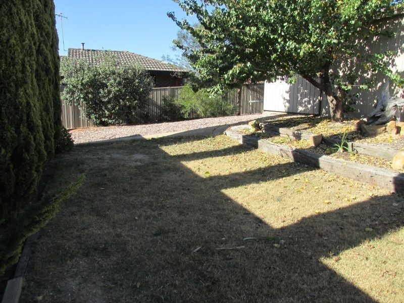 41 John Street, Kangaroo Flat VIC 3555