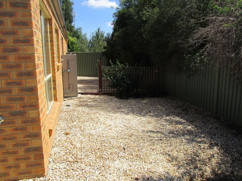 7/24 Trumble Street, Eaglehawk VIC 3556