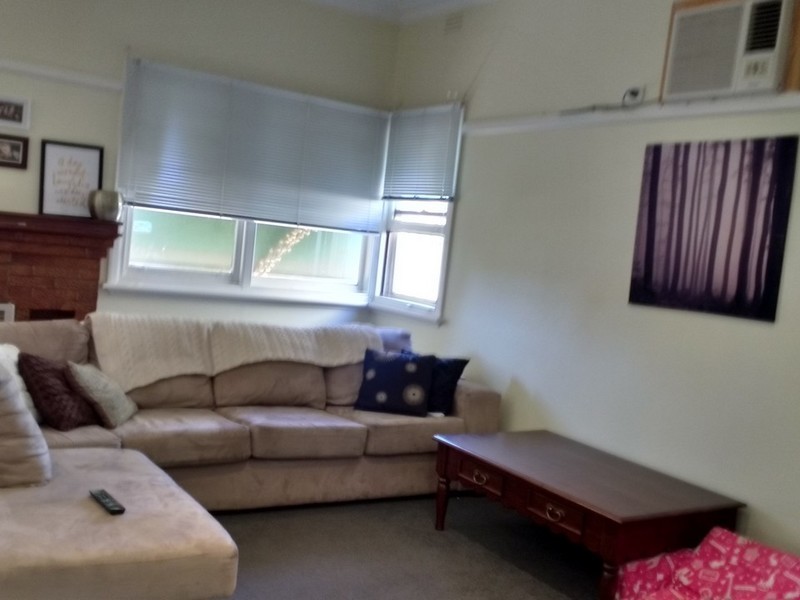 32 Curtin Street, Flora Hill VIC 3550