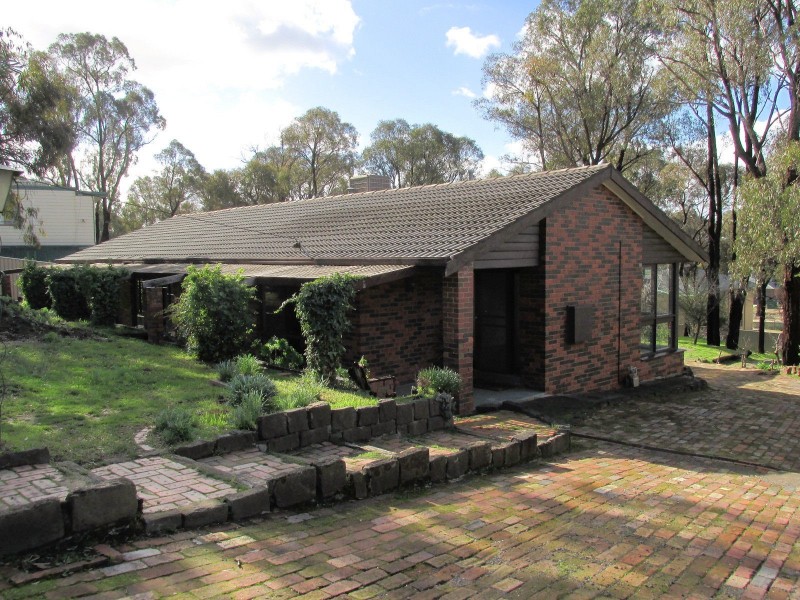 52 Emmett Street, Golden Square VIC 3555