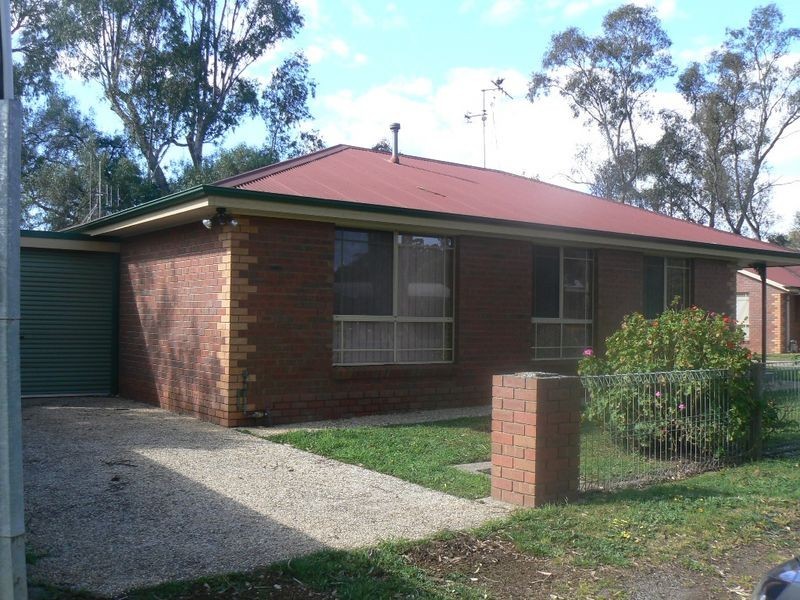 3/43 Crusoe Road, Kangaroo Flat VIC 3555