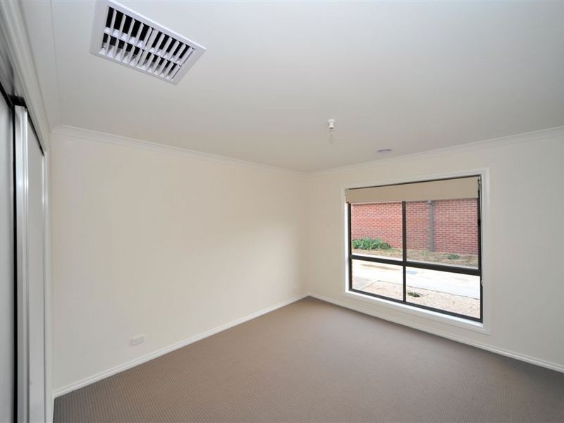 2/59a Honeysuckle Street, Bendigo VIC 3550