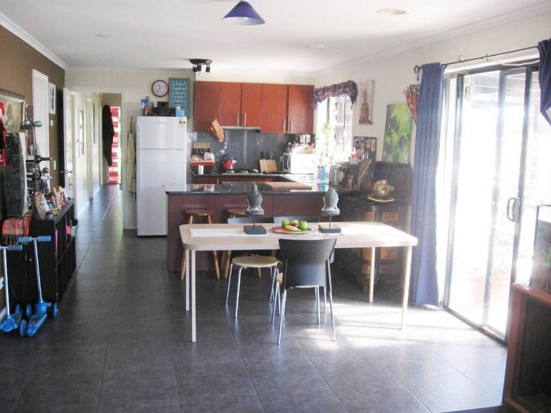 18 Julian Way, California Gully VIC 3556