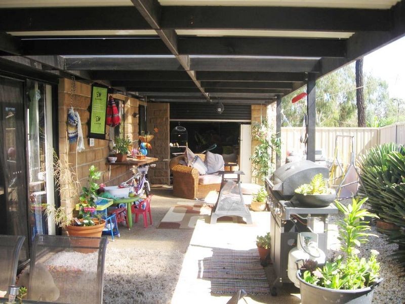 18 Julian Way, California Gully VIC 3556