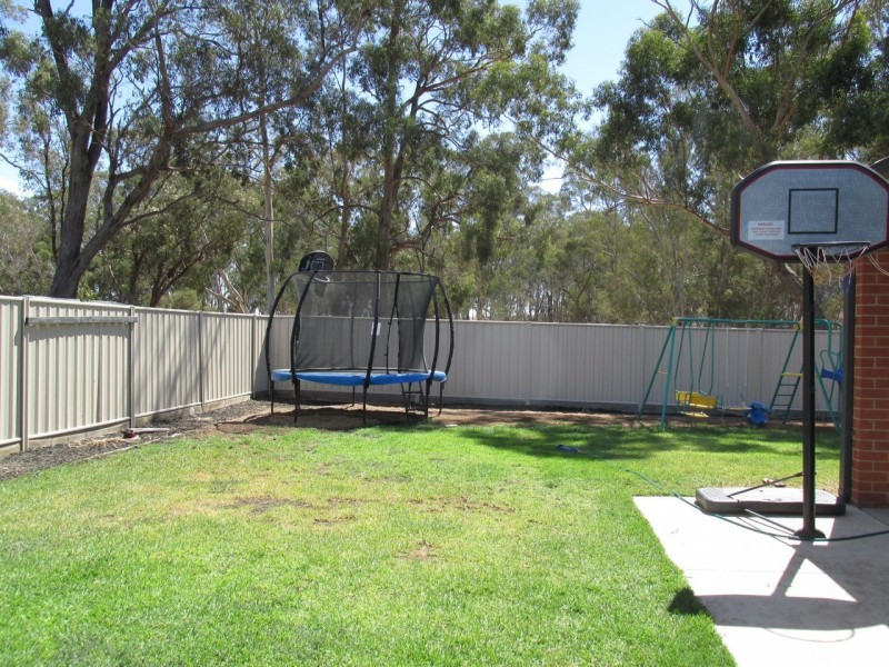 32 Oscar Drive, Marong VIC 3515