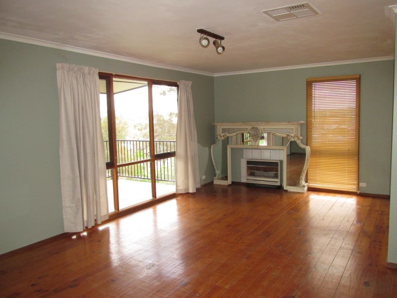 37 Wade Street, Golden Square VIC 3555