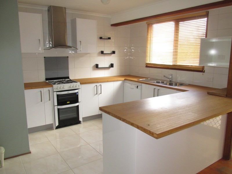 37 Wade Street, Golden Square VIC 3555