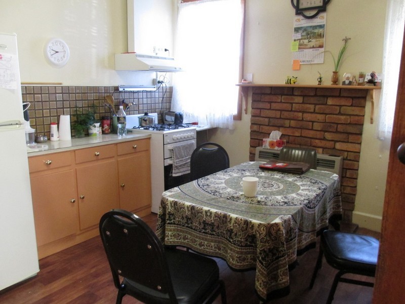 18 Robinson Street, Long Gully VIC 3550