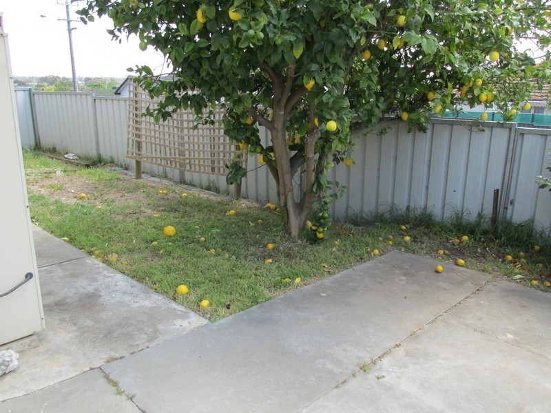 18 Robinson Street, Long Gully VIC 3550