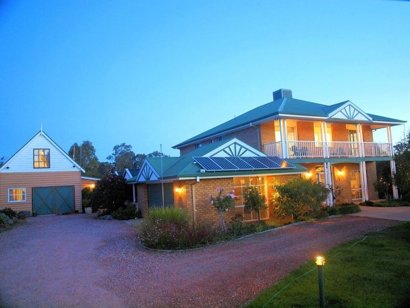 130 Hilda Drive, Ravenswood VIC 3453