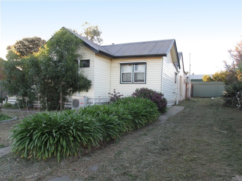 3 Simpsons Road, Eaglehawk VIC 3556