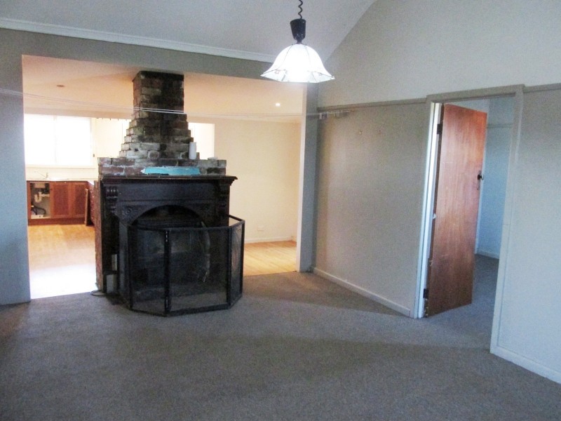 3 Simpsons Road, Eaglehawk VIC 3556