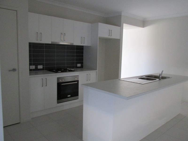 12 Erindale Way, Marong VIC 3515