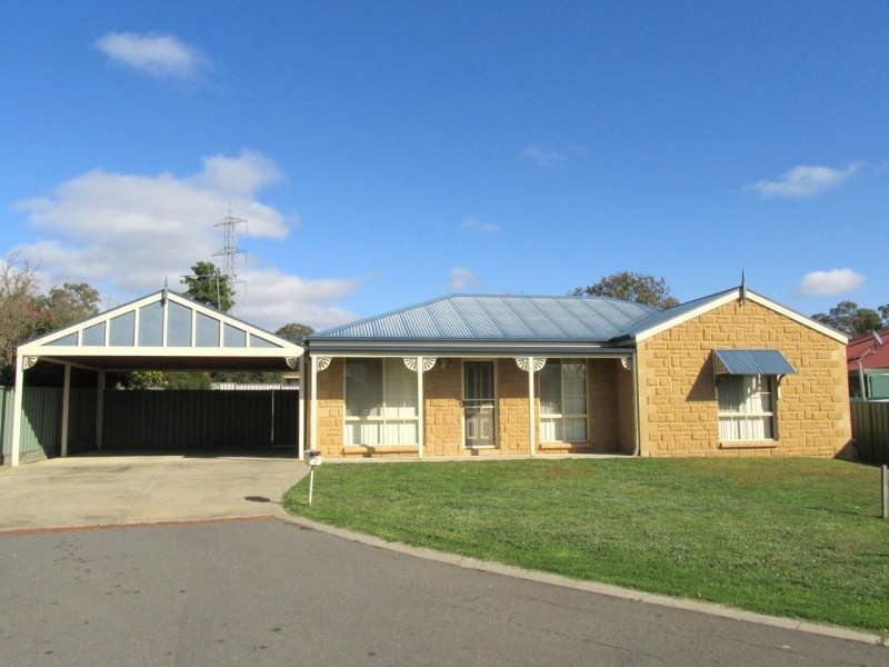 7 Emma Place, Quarry Hill VIC 3550