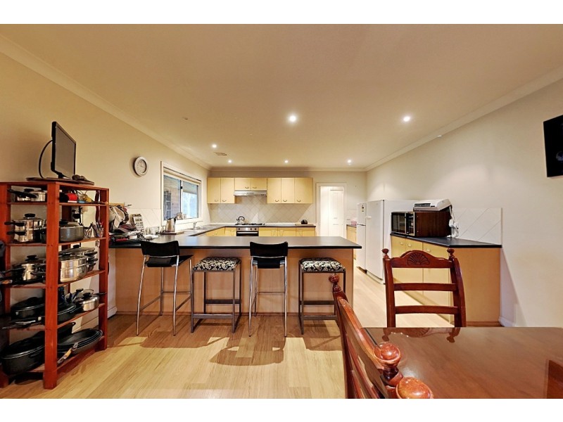 126 Etheridge Court, Heathcote VIC 3523