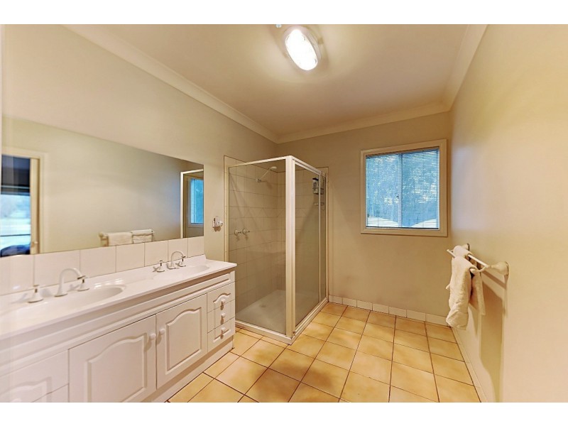 126 Etheridge Court, Heathcote VIC 3523