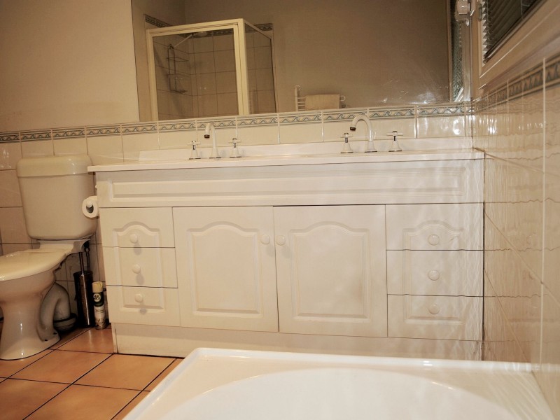 126 Etheridge Court, Heathcote VIC 3523