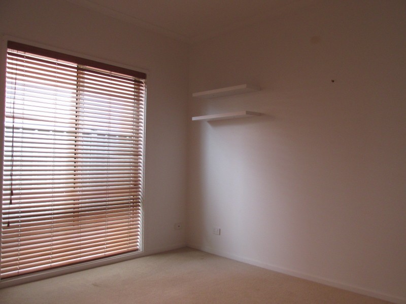 255 Aspinall Street, Kangaroo Flat VIC 3555