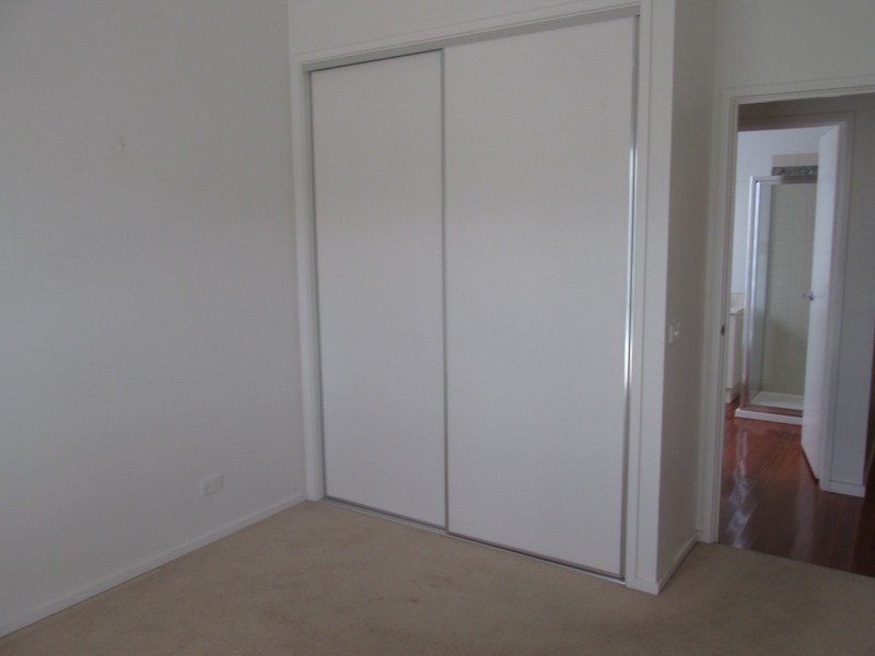255 Aspinall Street, Kangaroo Flat VIC 3555