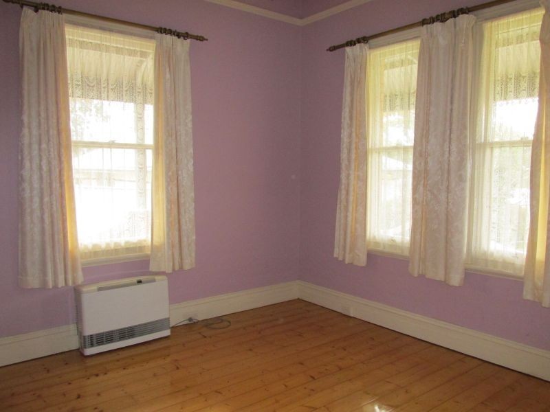 32 Spring Gully Road, Quarry Hill VIC 3550