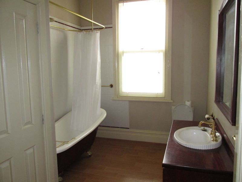 32 Spring Gully Road, Quarry Hill VIC 3550