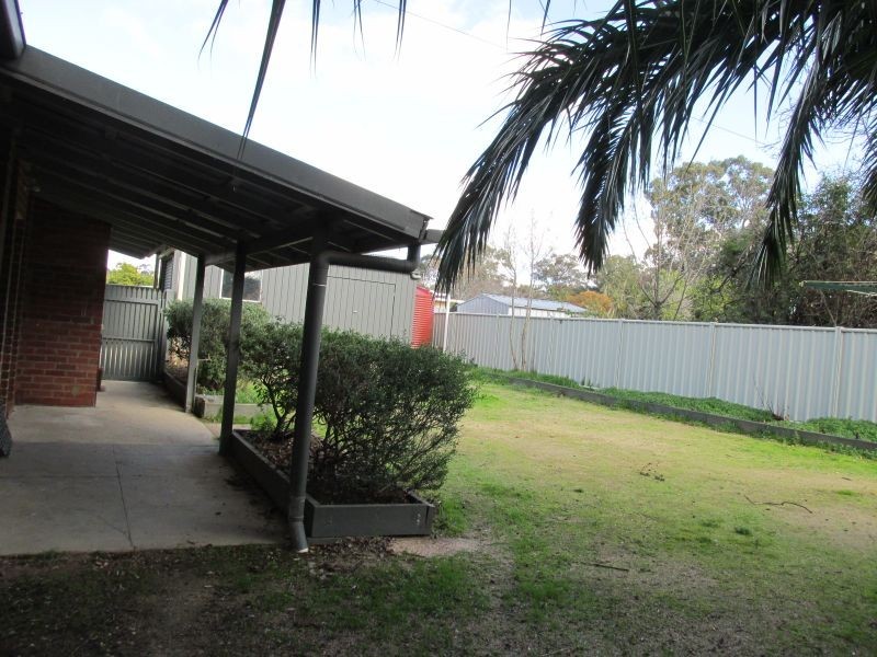 32 Spring Gully Road, Quarry Hill VIC 3550