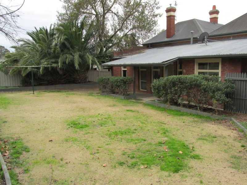 32 Spring Gully Road, Quarry Hill VIC 3550