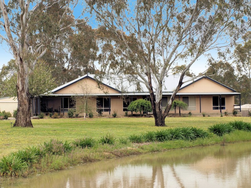 172 Etheridge Court, Heathcote VIC 3523