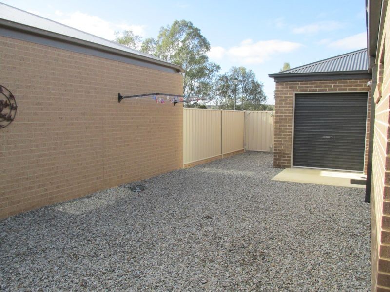 31 Grantham Terrace, Kangaroo Flat VIC 3555