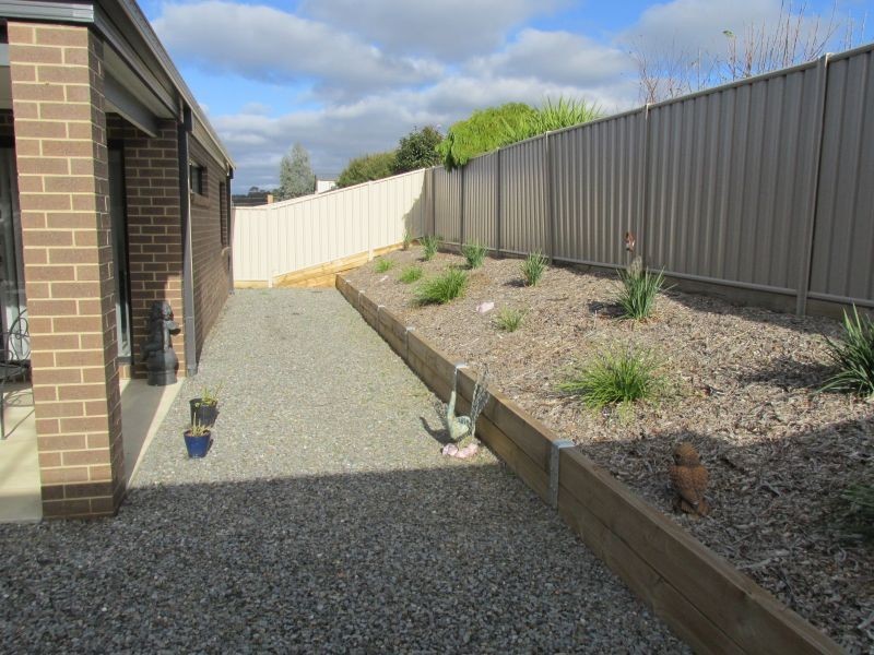 31 Grantham Terrace, Kangaroo Flat VIC 3555