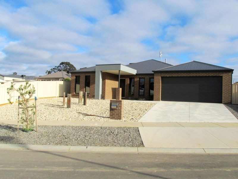 31 Grantham Terrace, Kangaroo Flat VIC 3555