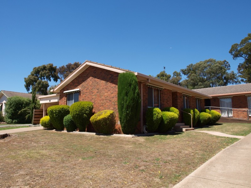 1/19 Amaroo Crescent, Strathdale VIC 3550