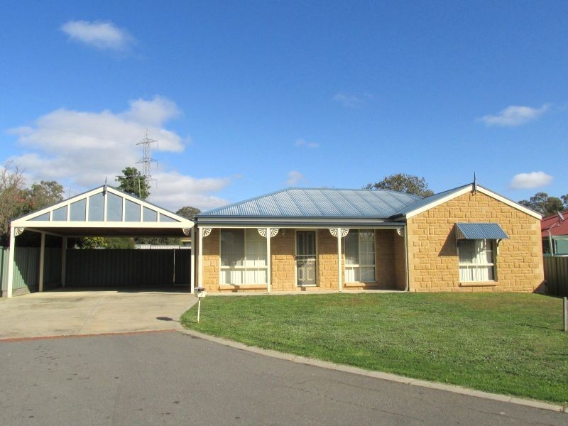 7 Emma Place, Quarry Hill VIC 3550