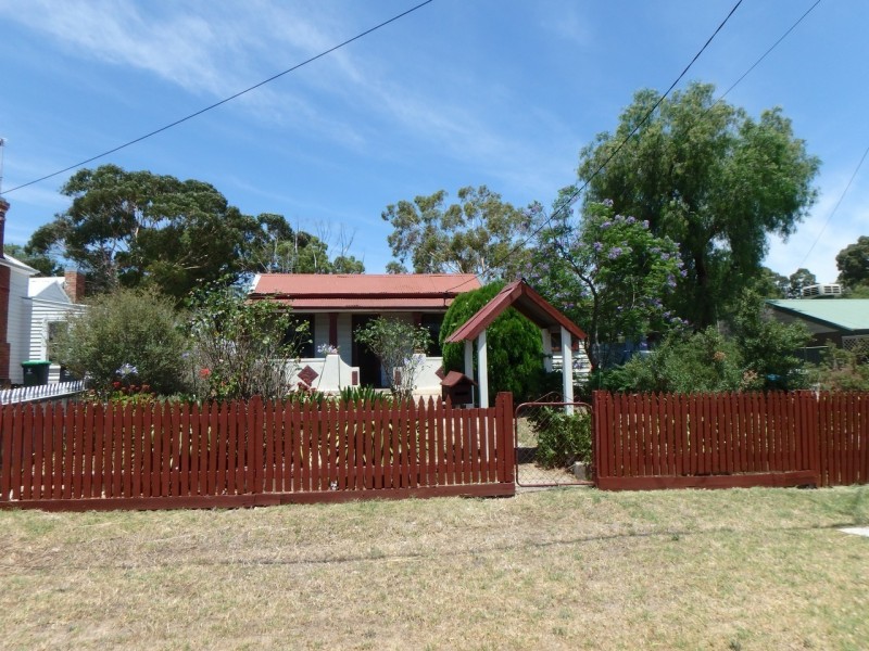 11 Tariff Street, Eaglehawk VIC 3556