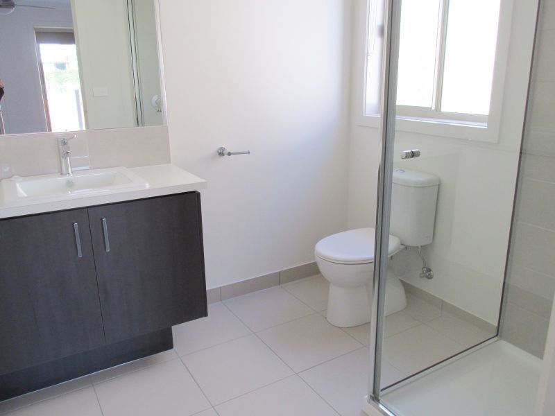 3 Jacks Avenue, Kangaroo Flat VIC 3555