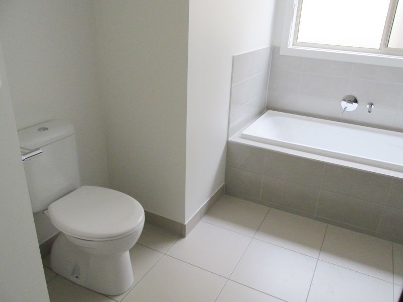 3 Jacks Avenue, Kangaroo Flat VIC 3555