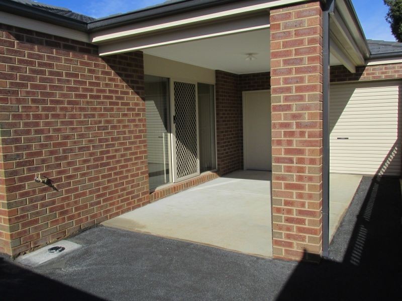 3 Jacks Avenue, Kangaroo Flat VIC 3555