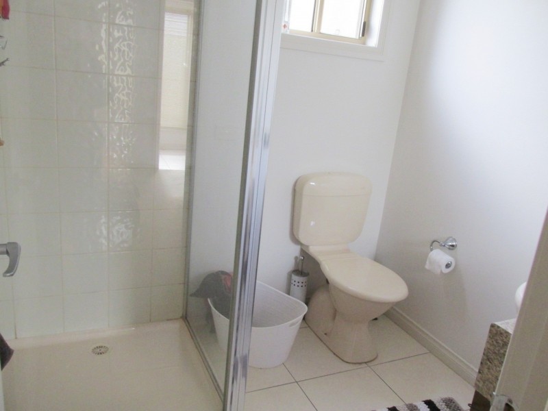 9/6 Friswell Avenue, Flora Hill VIC 3550