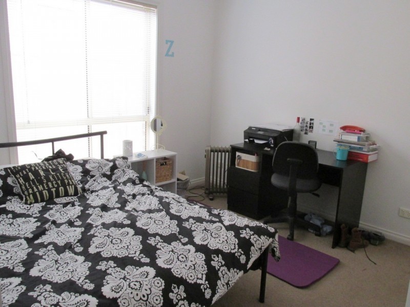 9/6 Friswell Avenue, Flora Hill VIC 3550