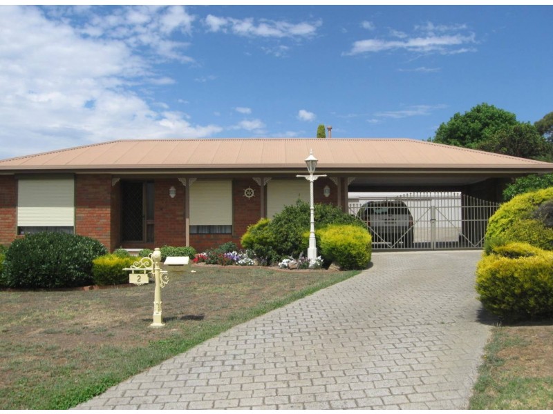 2 Paula Court, Kangaroo Flat VIC 3555