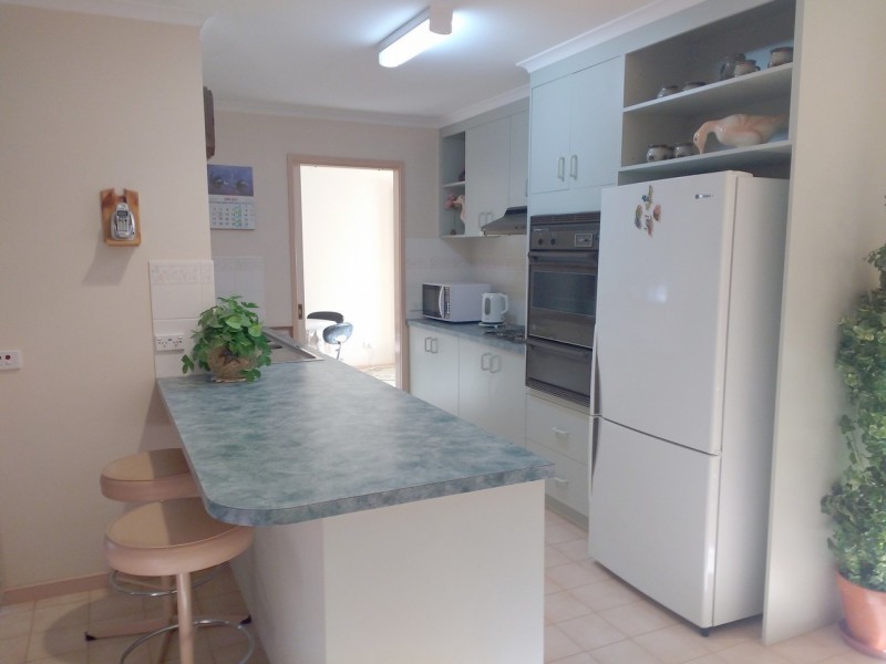2 Paula Court, Kangaroo Flat VIC 3555