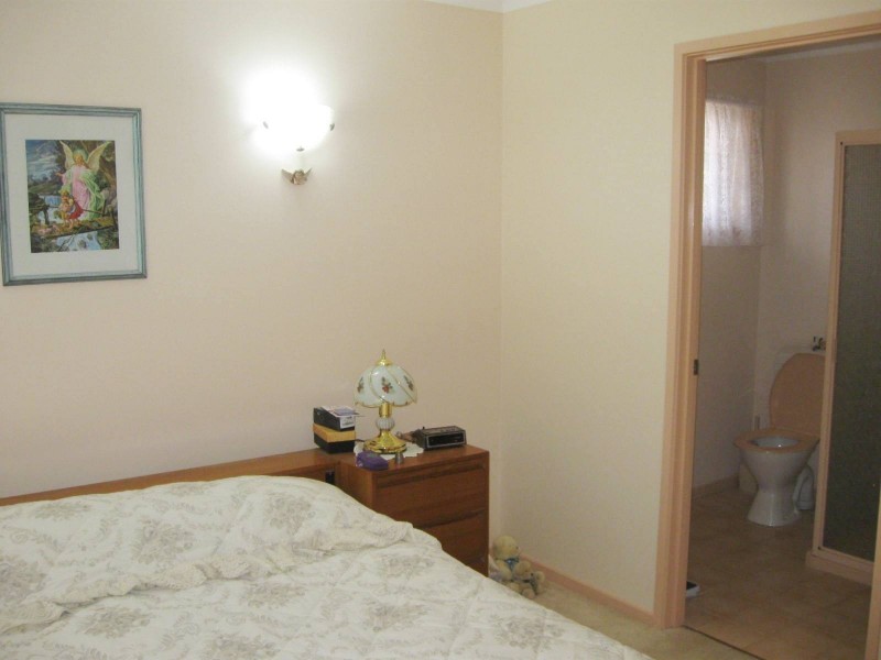 2 Paula Court, Kangaroo Flat VIC 3555