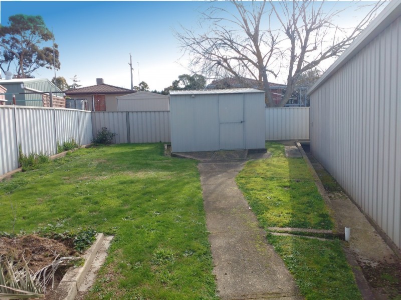 2 Paula Court, Kangaroo Flat VIC 3555