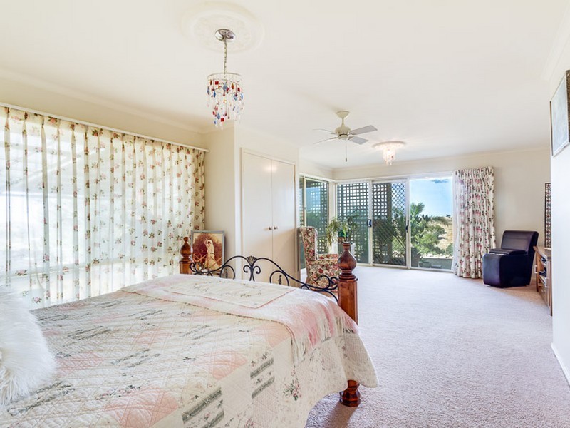 12 Joseph Young Drive, Faraday VIC 3451