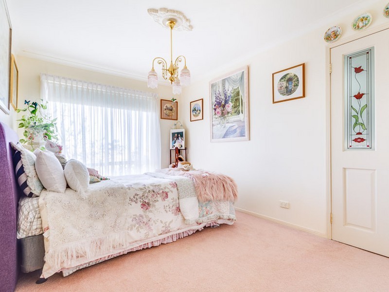 12 Joseph Young Drive, Faraday VIC 3451