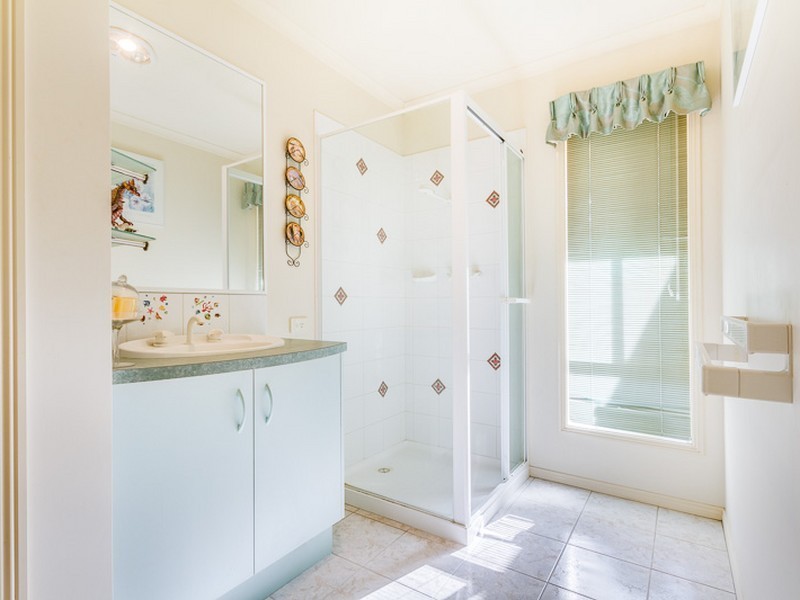 12 Joseph Young Drive, Faraday VIC 3451