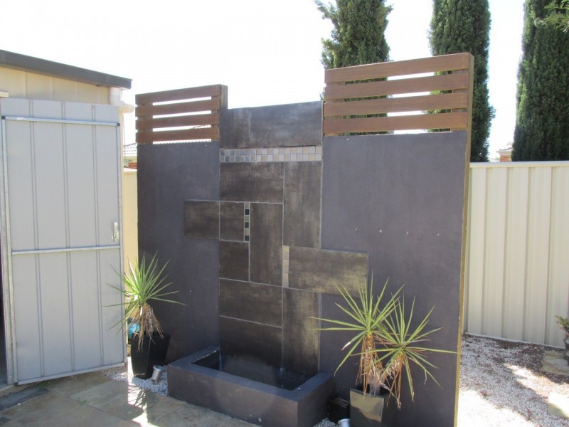 15 Cooba Drive, Epsom VIC 3551