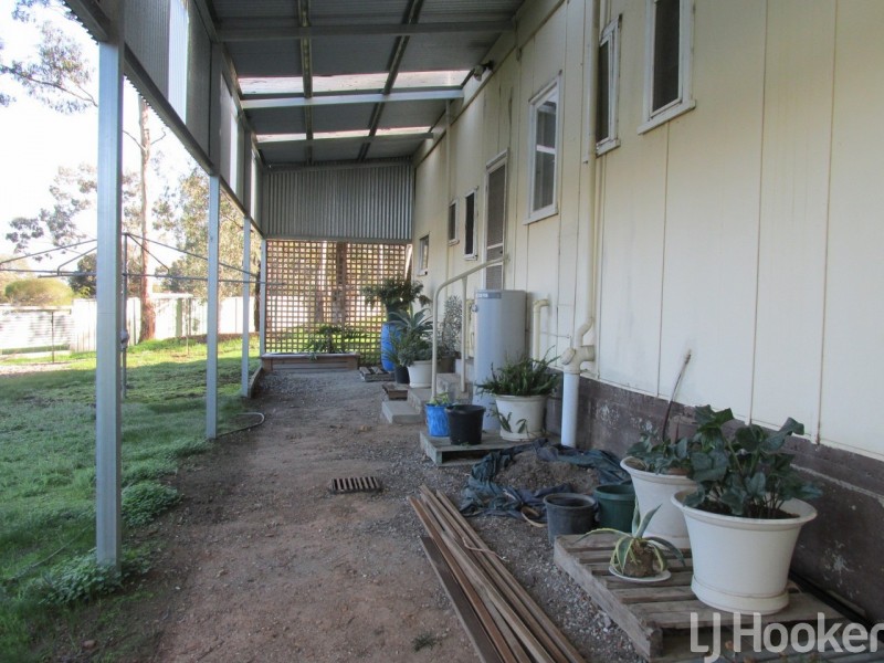 2/5 Dempsey Street, Myers Flat VIC 3556