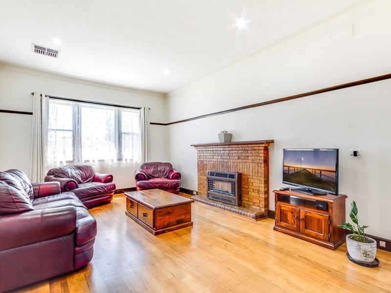 17 Creeth Street, Long Gully VIC 3550